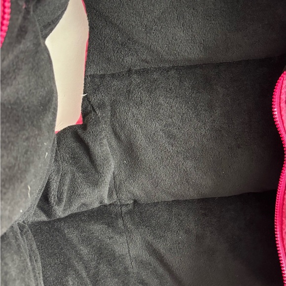 GAP Raspberry Quilted Puffer Vest - Picture 5 of 6